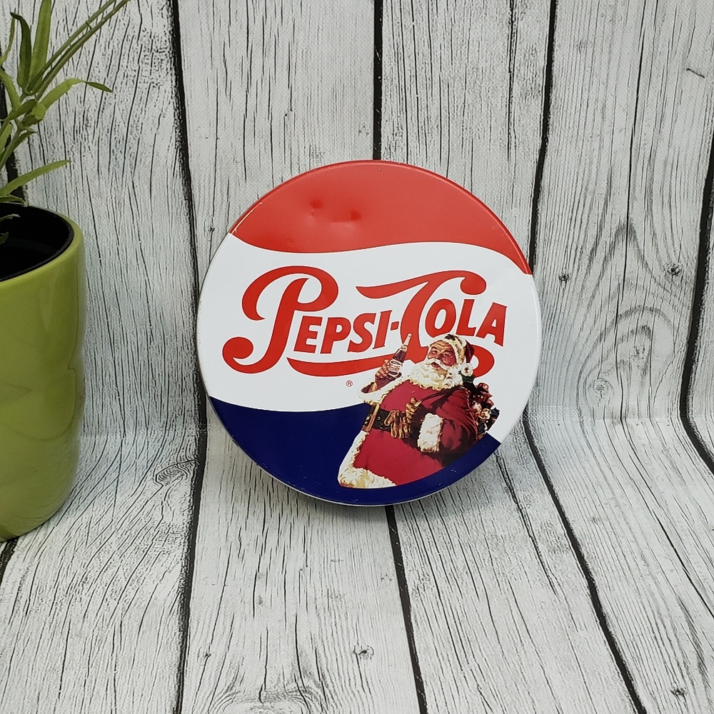 1999 Pepsi-Cola Bottle Cap Tin with Santa